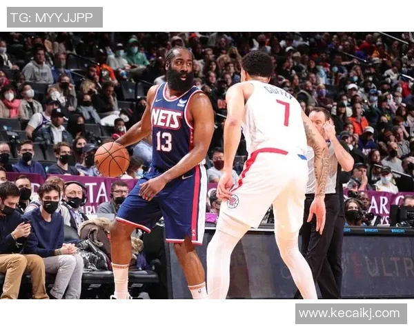 2020年NBA常规赛精彩对决篮网与快船的巅峰对决回顾与分析